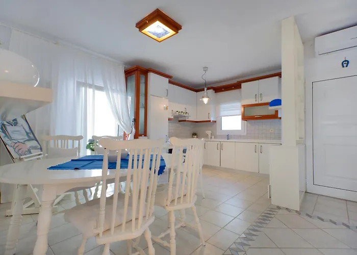 Maria By Rentalspro Services - Halkidiki * Айос-Николаос